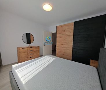 Inchiriem Apartament 2 Camere, Modern, Decomandat, Tractorul - Photo 2
