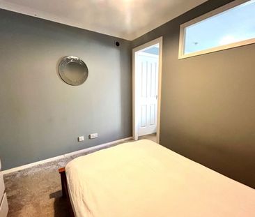 30 Headland Court, AB10 7HL, Aberdeen - Photo 2