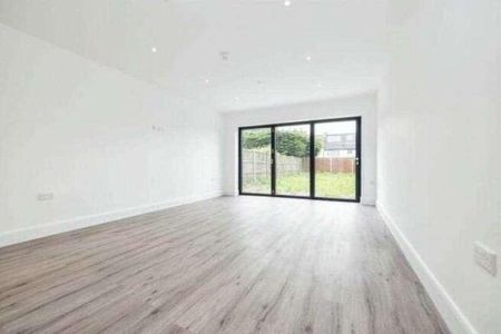 Silverdale Road, Bushey, Wd, WD23 - Photo 2