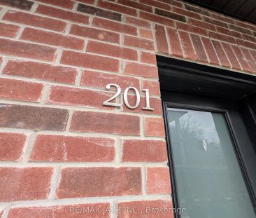 750 King Street E #201 - Photo 3