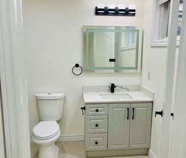 For Lease - 1342 Canford Crescent, Mississauga, Ontario - Photo 2