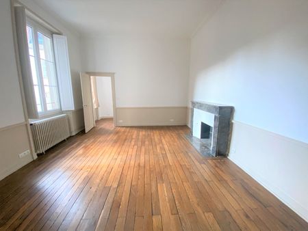 A Louer - Nantes Quartier Chateau - Appartement Nantes 5 Pièces De 140.16 M2 - Photo 4