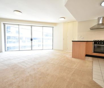 Contemporary Accommodation In The Heart Of North Sydney - Photo 3