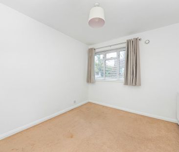 2 bedroom maisonette to rent - Photo 4