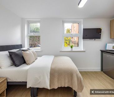 6 bedroom flat to rent - Photo 3