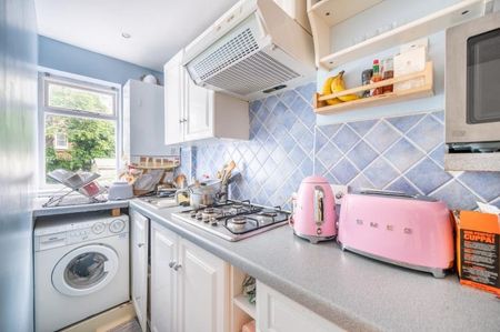 1 Bed Flat, Inverness Terrace, W2 - Photo 4