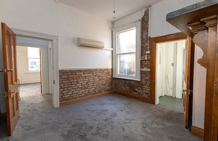 2025 Fantastic Five bedder on Frederick - AVAILABLE SHORT TERM - Photo 4