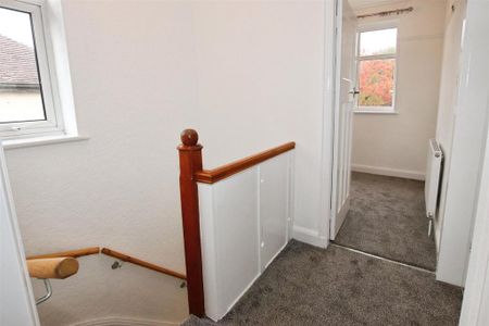 3 bedroom semi-detached house to rent - Photo 2