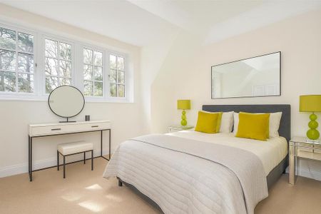 3 bedroom flat to rent - Photo 4