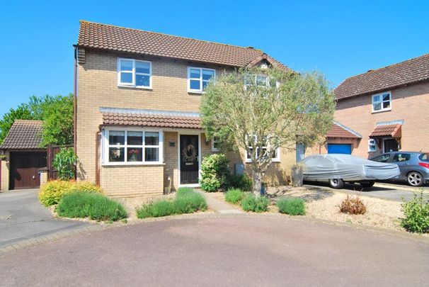 Stevans Close, Longford, Gloucester - Photo 1