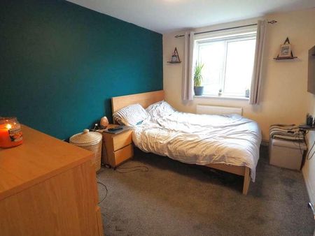 Hayfield Road, Chapel-en-le-frith, SK23 - Photo 3