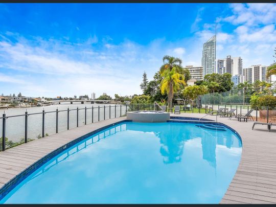 One Bedroom Riverside Apartment at Surfers Paradise - Photo 1