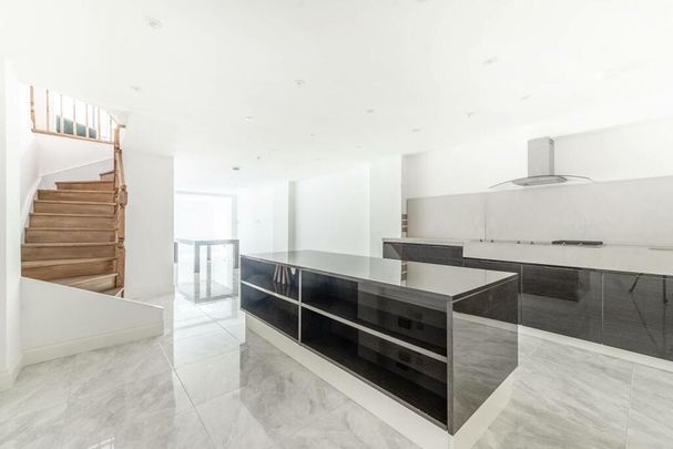5 bedroom terraced house to rent - Photo 1