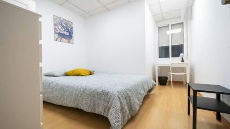 Carrer de Sant Vicent Màrtir, Valencia, Valencian Community 46002 - Foto 2