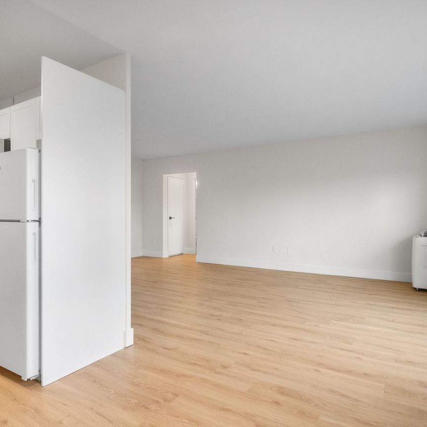 For Lease - 329 The West Mall N/A Unit# 303, Toronto, Ontario - Photo 1