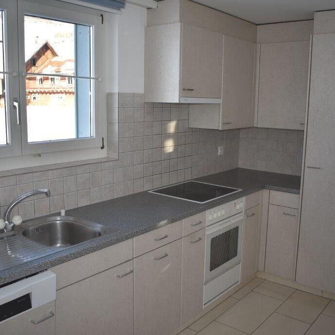 Fantastic 6.5-room chalet with mountain view and pure sunshine - Photo 1