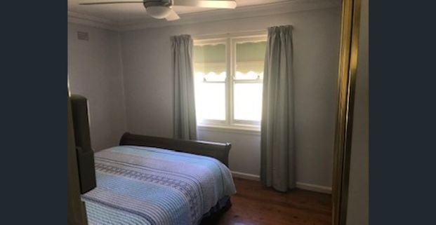 Neat & Tidy 3 bedroom with above ground Pool - Photo 1