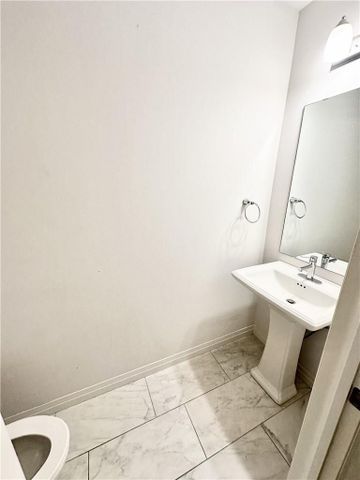 For Lease - 16 Ritchie Lane, Hamilton, Ontario - Photo 4