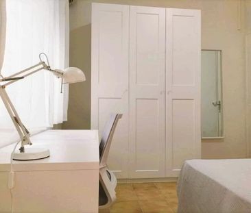 Carrer de l'Olivereta, Valencia, Valencian Community 46018 - Photo 2