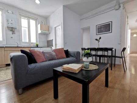 Well equipped room in Preciados - Photo 5