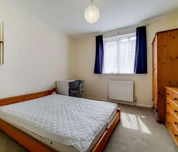Burbage Close, Bermondsey, London, SE1 - Photo 5