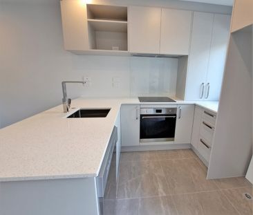 2/47 Awaroa Road, Sunnyvale - Photo 3