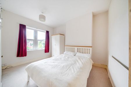 3 bedroom House To Let - Photo 5