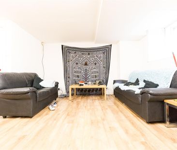 3 bed apartment to rent in Clayton Street West, Newcastle Upon Tyne... - Photo 2