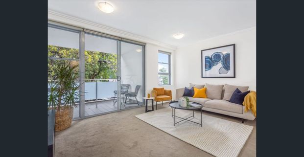 Stylish park-facing apartment in premium location - Photo 1