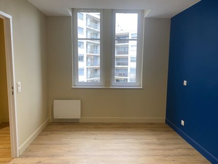 Location Appartement 2 pièces 46m² VICHY 03200 - Photo 2