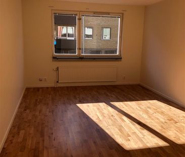 Jägaregatan 4 A - Foto 1