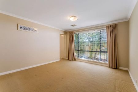 “STYLE, SPACE & COMFORT COMBINED” - Photo 4