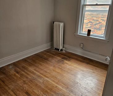 For Lease - 985 Main Street Unit# 6, Hamilton, Ontario - Photo 4