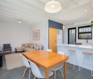 2/2 Villiers Street, Mayfield NSW 2304 - House For Rent | Domain - Photo 2