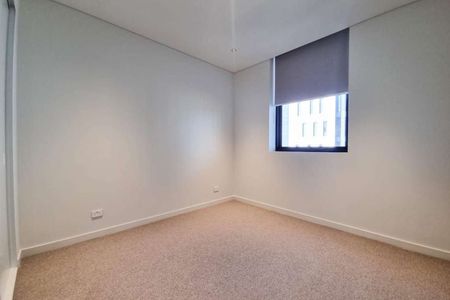 Location, Location! - Photo 2