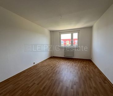 renovierte 3-Raum-Wohnung, im 4. OG, mit Blk, Bad Wanne u. Fenster,... - Foto 1