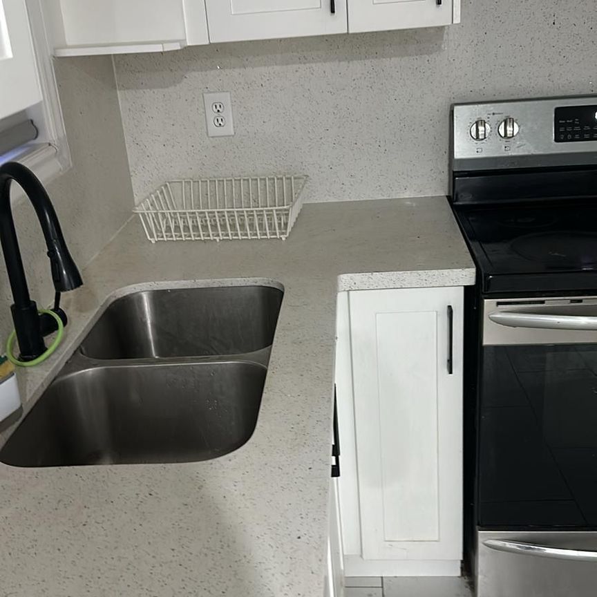 For Lease - 40 Mosley Crescent, Brampton, Ontario - Photo 1