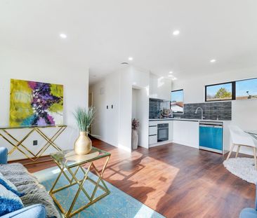 CONIFER GROVE, 3 BEDROOMS - Photo 5