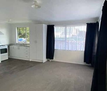 LOCATION IS EXCELLENT !! - Photo 4