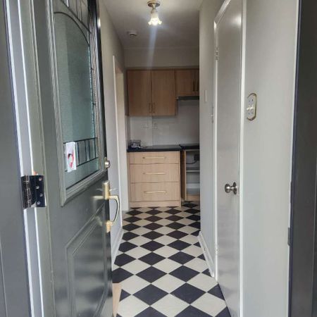 For Lease - 38 Rosscowan Crescent Unit# Main, Toronto, Ontario - Photo 3
