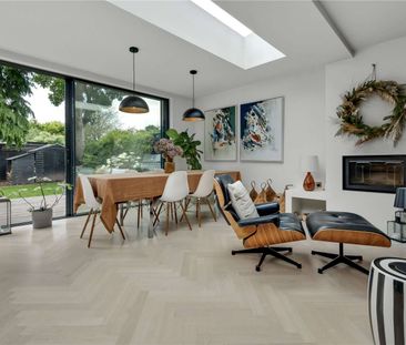 Nestled in a quiet cul-de-sac just off Westcar Lane, this beautiful... - Photo 4