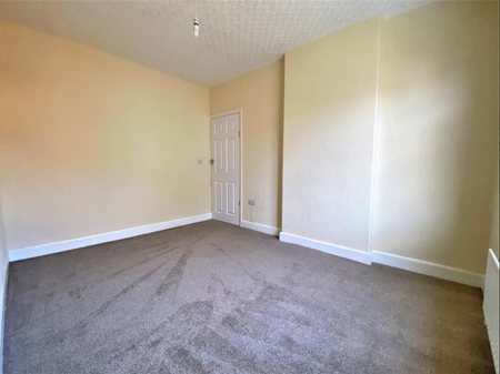 High Street, Rotherham, Goldthorpe - Photo 2