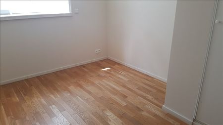 BAYEUX, rue Franche, F3 au rdc (Lot 1) - Photo 3