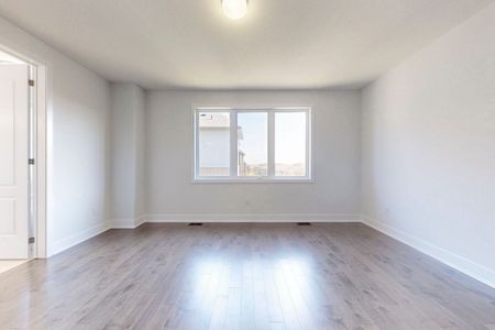 For Lease - 231 Sikura Circle, Aurora, Ontario - Photo 3