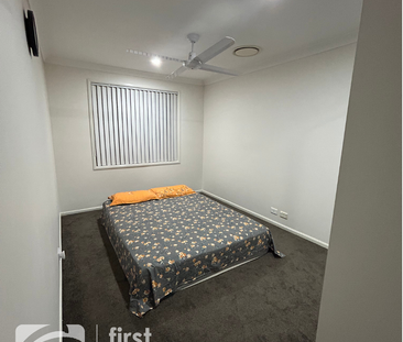 4 Hawkins Place, Cameron Park NSW 2285 - House For Rent | Domain - Photo 3