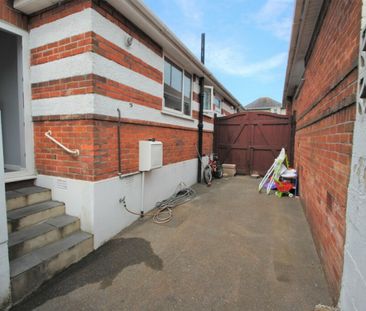 Bungalow, Kinson Road - Photo 5