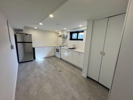 For Lease - 64 Farningham Crescent Unit# Basement, Toronto, Ontario - Photo 3