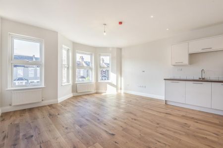 1 bedroom flat to rent - Photo 2