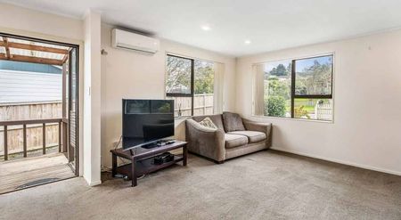 Charming 3BR Home in Massey! - Photo 3