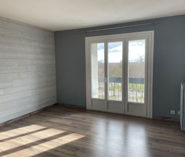 Location Appartement 3 pièces 72m² - Photo 2